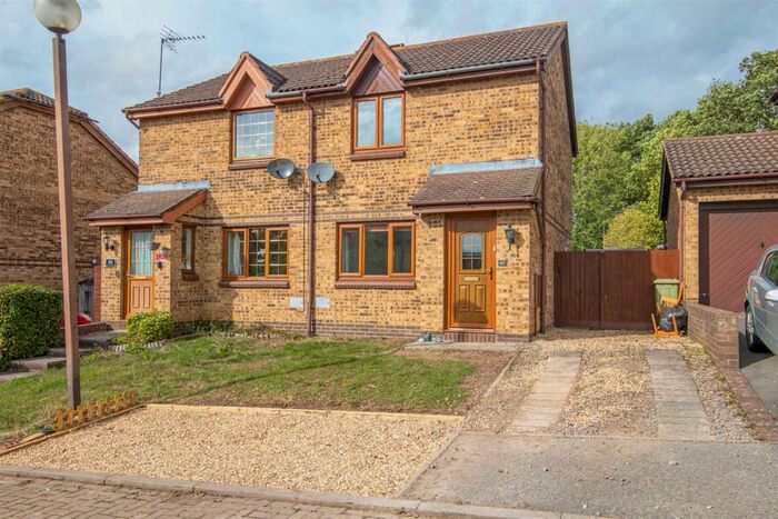 2 Bedroom Semi-Detached House To Rent In Westwood Close, Great Holm, MK8