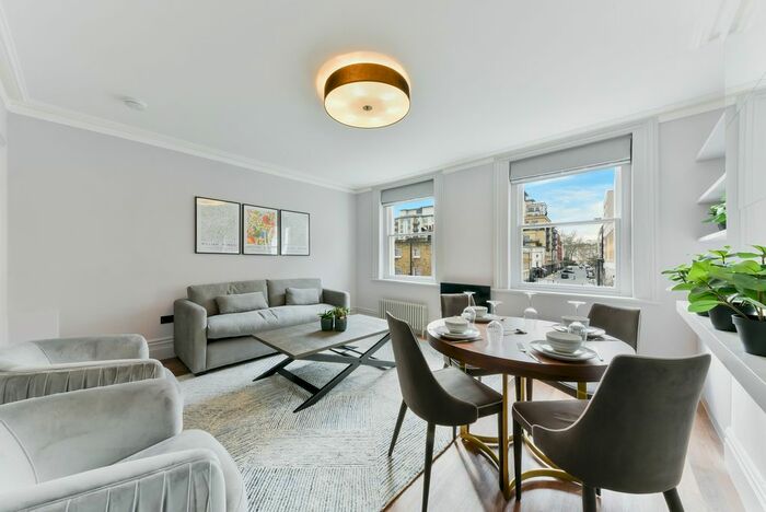 3 Bedroom Flat To Rent In Di, Vxhllbrdgdi, SW1V