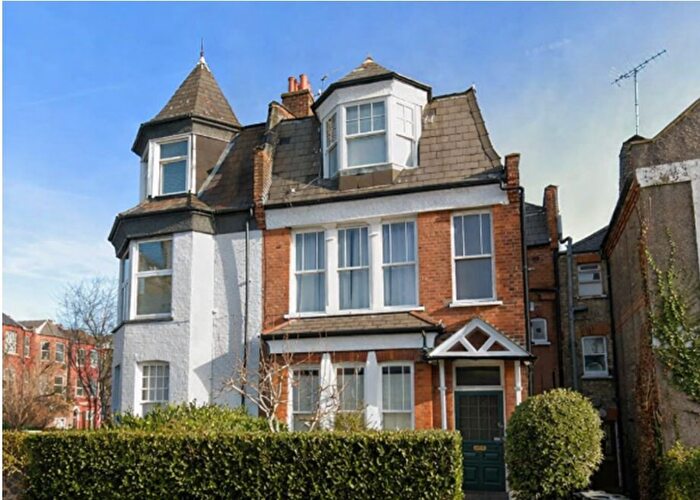 5 Bedroom Terraced House For Sale In Elder Avenue, London, N8