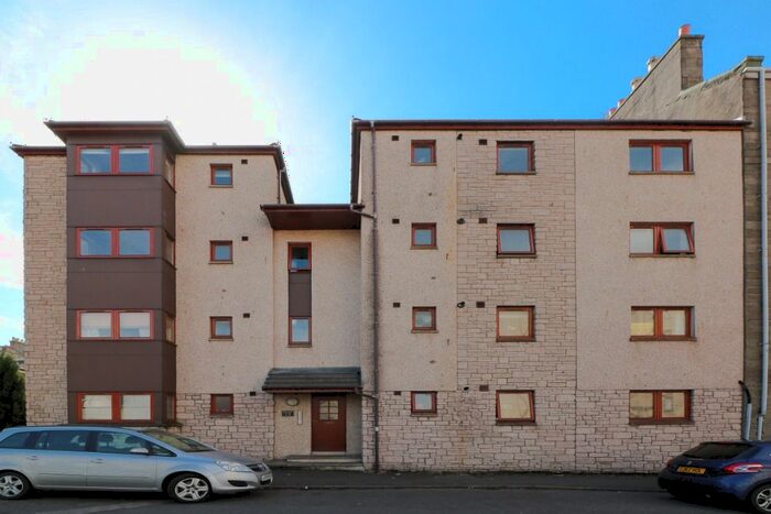 2 Bedroom Flat To Rent In Gowrie Street, West End, Dundee, DD2