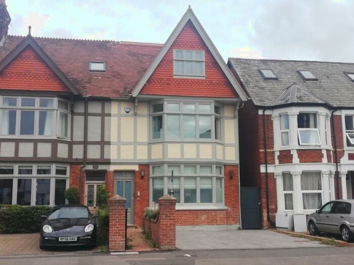 Studio To Rent In Flat Banbury RoadOxford, OX2