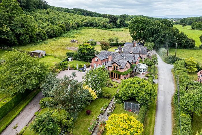 4 Bedroom Semi-Detached House For Sale In Horsley Lane, Beeston, Tarporley, CW6