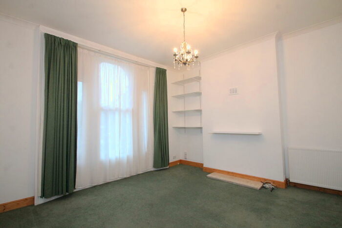 1 Bedroom Apartment To Rent In Meridian Court, Lewisham, SE13