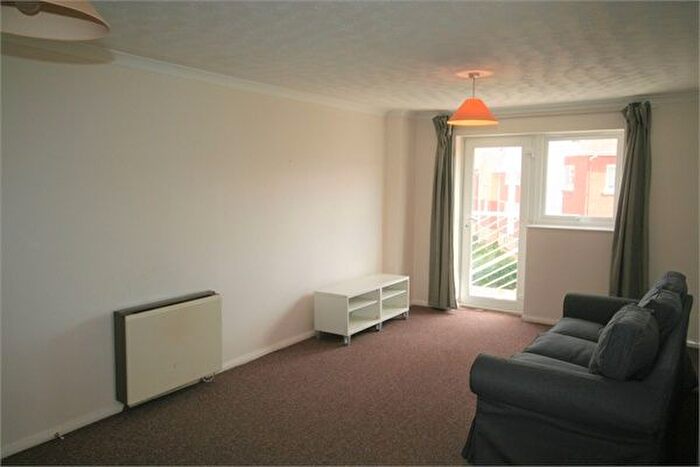 2 Bedroom Flat To Rent In Patagonia Walk, Maritime Quarter, SA1