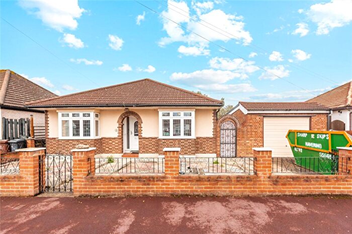 3 Bedroom Bungalow For Sale In Goring Road, Dagenham, RM10