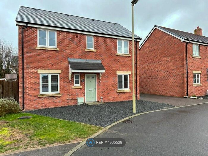 4 Bedroom Detached House To Rent In Stirrup Way, Andover, SP11