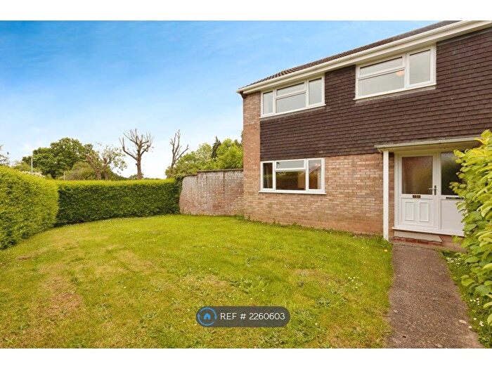 3 Bedroom End Of Terrace House To Rent In Orford Way, Malvern, WR14