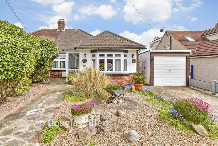 3 Bedroom Semi-Detached Bungalow For Sale In Thorndon Avenue, West Horndon, Brentwood, Essex, CM13