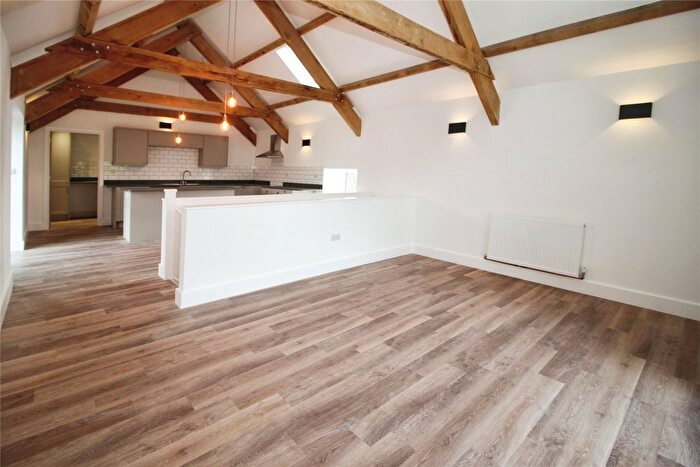 2 Bedroom Barn Conversion To Rent In Clawton, Holsworthy, EX22