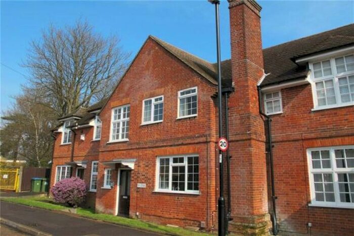 1 Bedroom Flat To Rent In Seagarth Lane, Shirley, Southampton, SO16