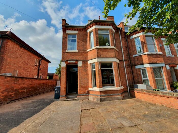 7 Bedroom End Of Terrace House To Rent In Claremont Road, Leamington Spa, CV31