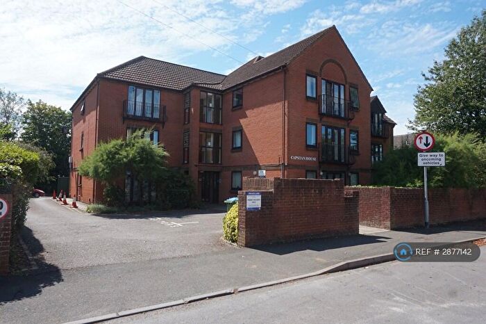 1 Bedroom Flat To Rent In Capstan House, Southampton, SO15