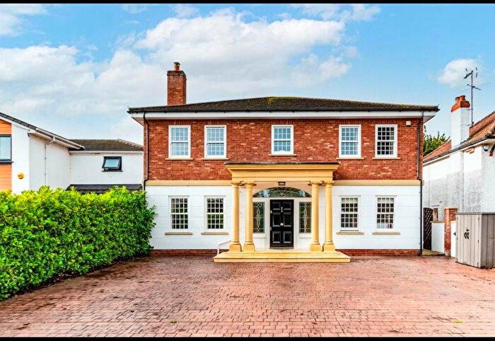 4 Bedroom Detached House To Rent In Bath Road, Saltford, Bristol, BS31