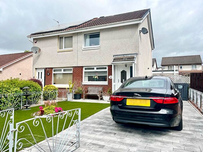 3 Bedroom Semi-Detached Villa For Sale In Bryce Avenue, Carron, Falkirk, FK2