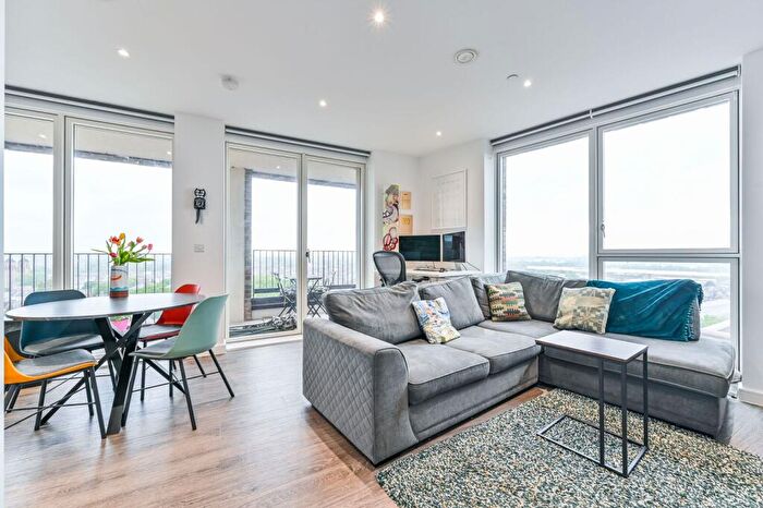 1 Bedroom Flat For Sale In Clapton Common, , Upper Clapton, London, E5