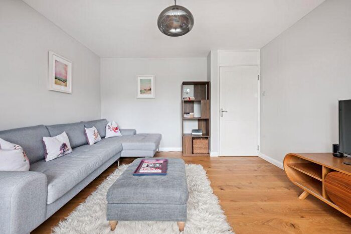 1 Bedroom Flat For Sale In Marlow, SL7