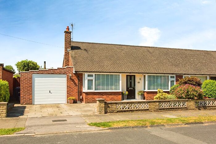 2 Bedroom Bungalow For Sale In Lynton Avenue, Leyland, Lancashire, PR25