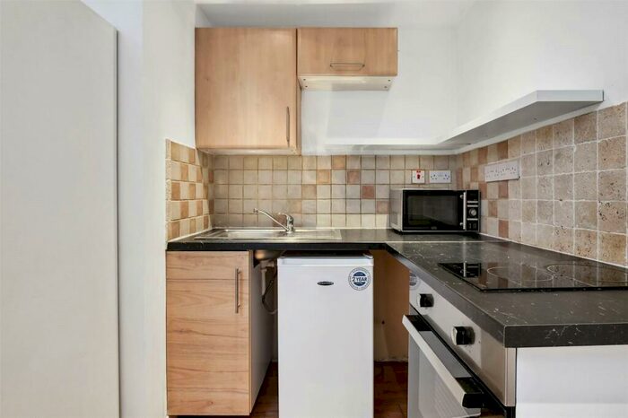 Apartment To Rent In Chalk Farm Road, London, NW1