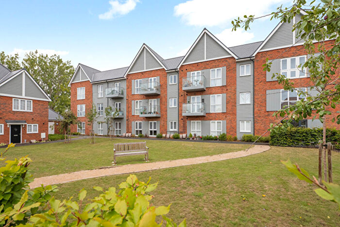 1 Bedroom Flat For Sale In Steel Close, Herne Bay, Kent, CT6