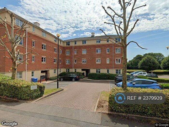 2 Bedroom Flat To Rent In Cavalier Drive, Halesowen, B63