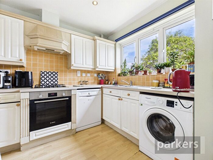 3 Bedroom Terraced House For Sale In Walnut Close, Witney, Oxfordshire, OX28