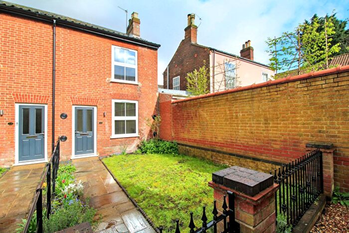 2 Bedroom End Of Terrace House To Rent In Allens Lane, Norwich, NR2