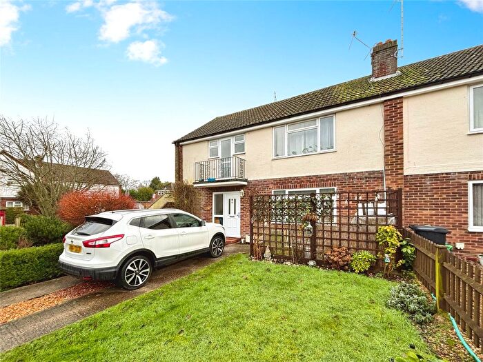 2 Bedroom Maisonette For Sale In Little Heath Road, Tilehurst, Reading, RG31