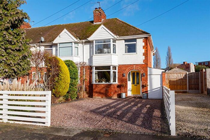 3 Bedroom End Of Terrace House For Sale In Gresham Avenue, Leamington Spa, CV32