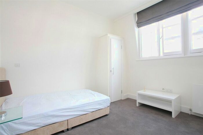 Studio To Rent In Old Brompton Road, South Kensington, London, SW7