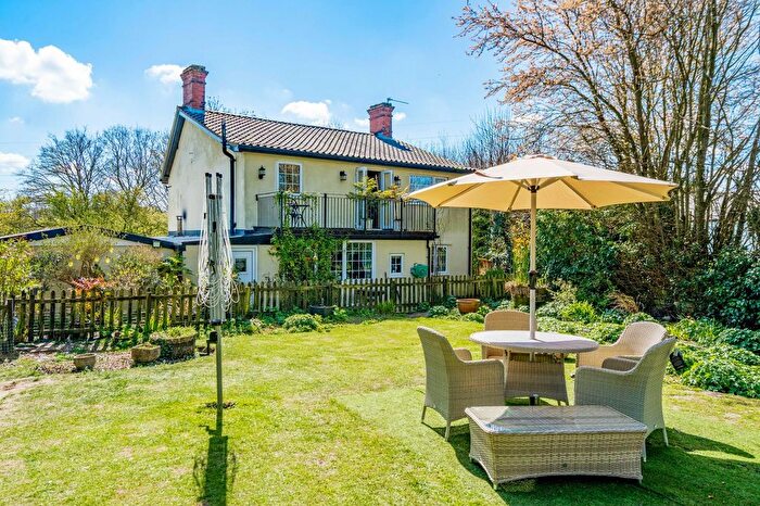 3 Bedroom Detached House For Sale In Fox Road, Framingham Pigot, NR14