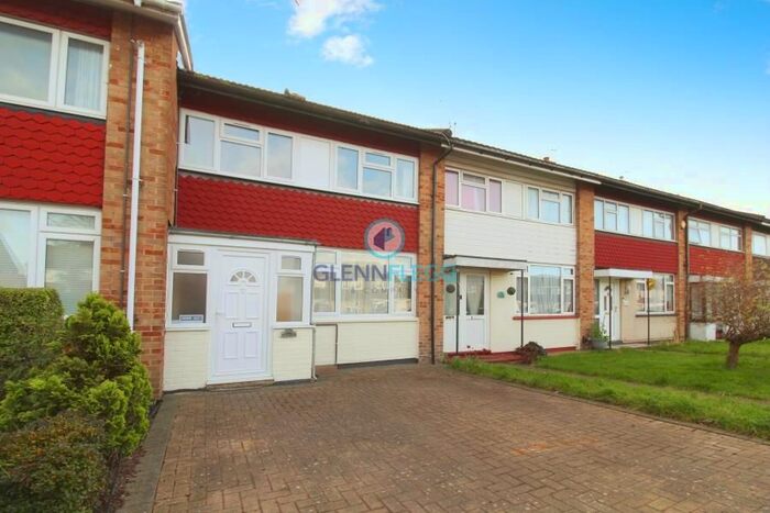 3 Bedroom Property To Rent In Parlaunt Road, Langley, Slough, SL3