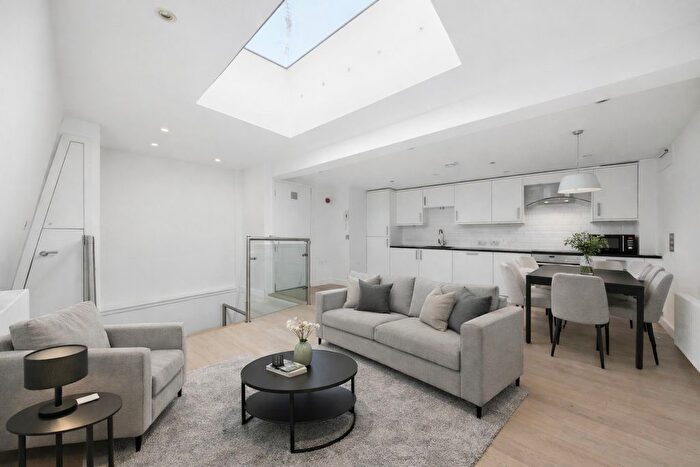 1 Bedroom Flat To Rent In Catherine Street, London, WC2B