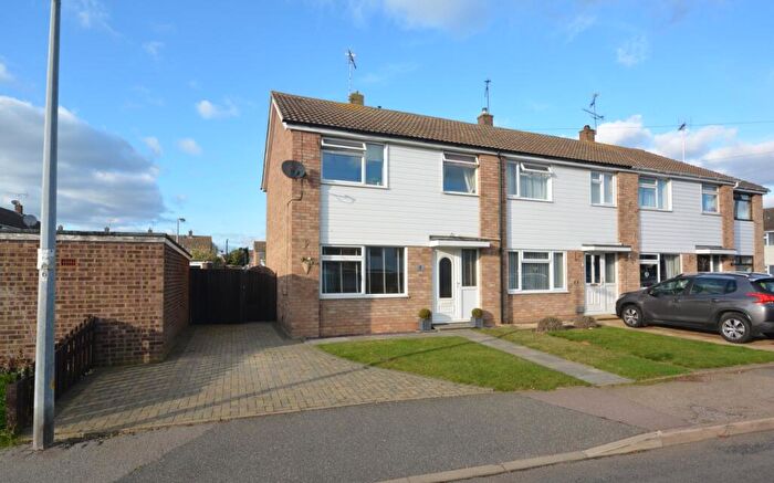 3 Bedroom End Of Terrace House To Rent In Shakespeare Drive, CM9