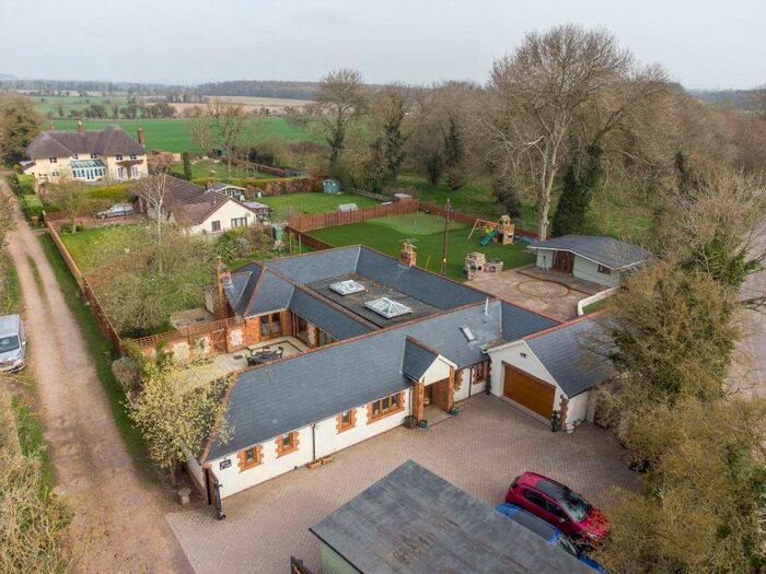 5 Bedroom Detached House For Sale In Monxton Road, Grateley, SP11