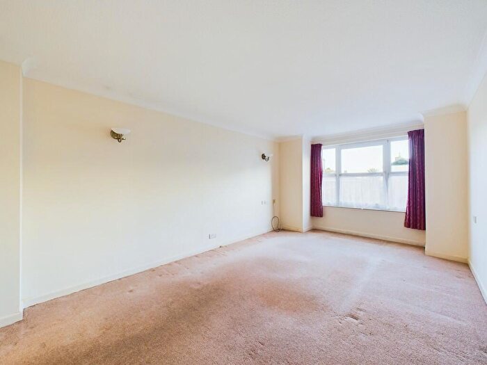 1 Bedroom Flat For Sale In Brewery Lane, Sidmouth, EX10