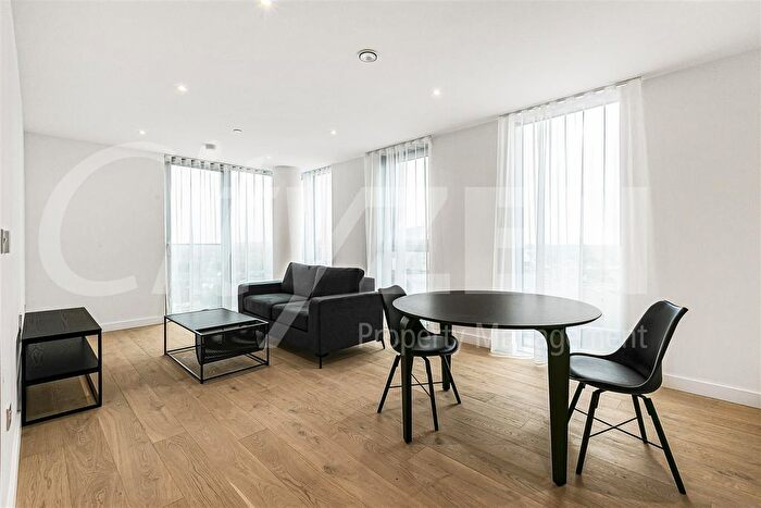 1 Bedroom Flat To Rent In Clarendon Road, Watford, WD17