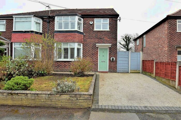 5 Bedroom Semi-Detached House To Rent In Morningside Drive, East Didsbury, M20