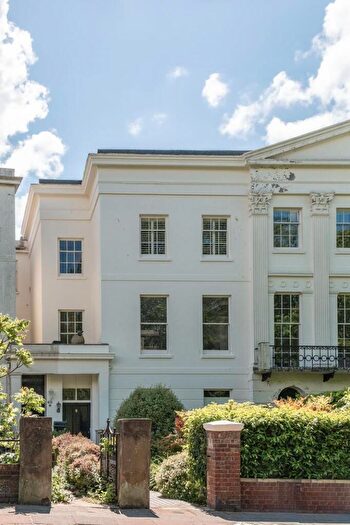 4 Bedroom Duplex For Sale In Brighton, East Sussex, BN1 - Photo 6