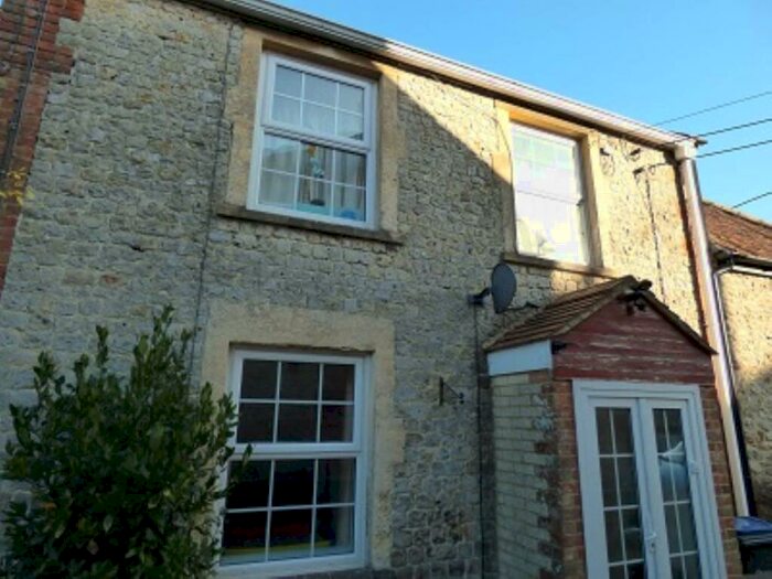 1 Bedroom House To Rent In Bread Street, Warminster, Wiltshire, BA12