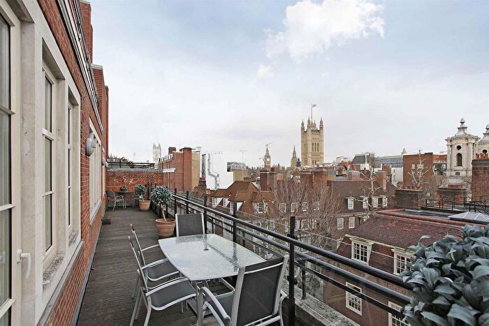 2 Bedroom Flat To Rent In Romney House, Marsham Street, Westminster, London, SW1P