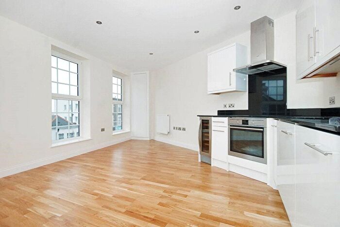 1 Bedroom Apartment To Rent In Finchley Road, London, NW2