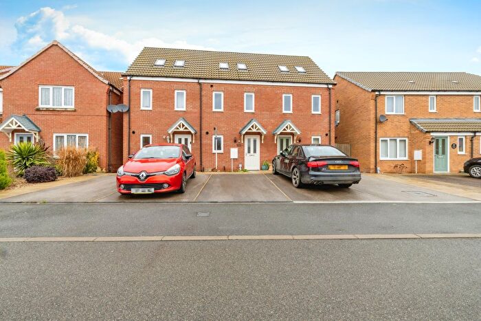 3 Bedroom Terraced House For Sale In Cupola Close, North Hykeham, LN6