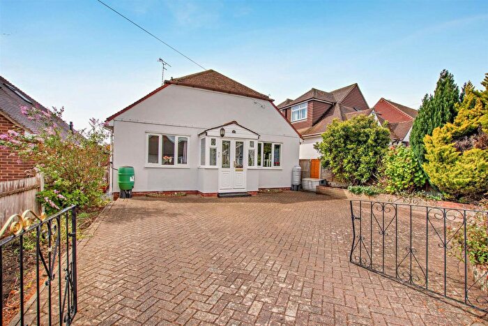 3 Bedroom Detached House For Sale In Yeoman Way, Bearsted, Maidstone, ME15