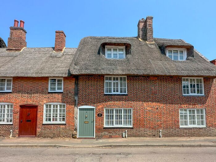 2 Bedroom Cottage For Sale In Church Lane, Welford, Northamptonshire, NN6
