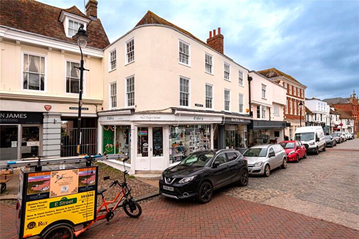 2 Bedroom Apartment To Rent In Court Street, Faversham, Kent, ME13