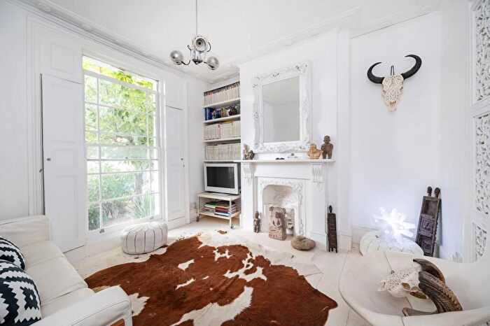 4 Bedroom House For Sale In Brownlow Road, London Fields, London, E8