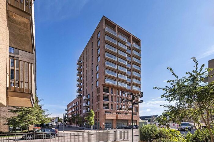 2 Bedroom Flat To Rent In Damsel Walk, London, NW9