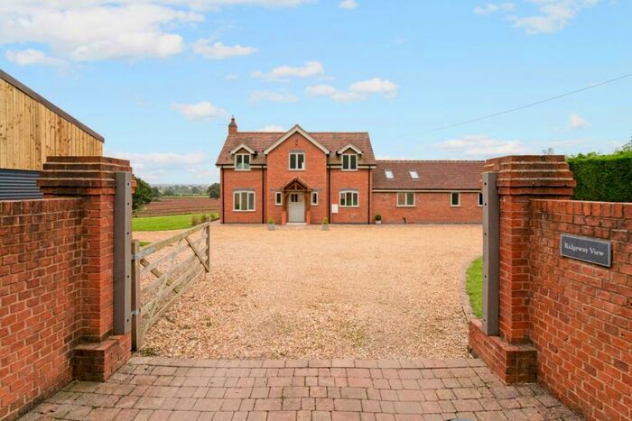 5 Bedroom Detached House To Rent In Hardwick Lane Studley, B80