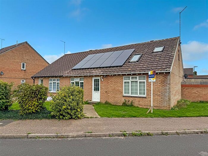 3 Bedroom Semi-Detached Bungalow For Sale In Davits Drive, Beaumont Park, BN17