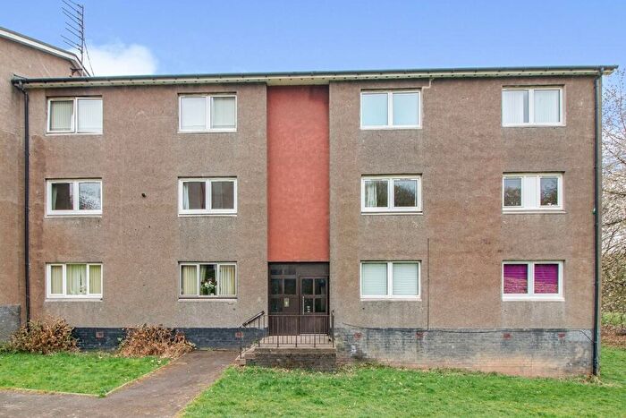2 Bedroom Flat To Rent In Thurso Crescent, Dundee, DD2